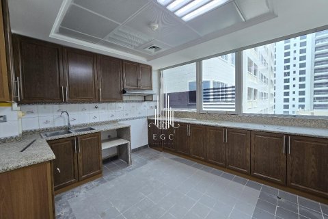 Apartament në Corniche Road, Abu Dhabi, Emiratet e Bashkuara Arabe 3 dhoma gjumi, 263.8 m2. № 535339 - Foto 6