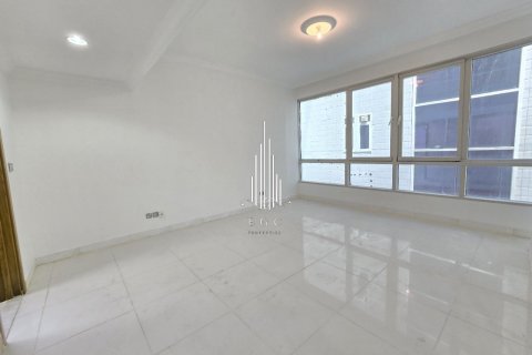 Apartament në Corniche Road, Abu Dhabi, Emiratet e Bashkuara Arabe 3 dhoma gjumi, 263.8 m2. № 535339 - Foto 10