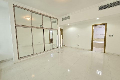 Apartament në Corniche Road, Abu Dhabi, Emiratet e Bashkuara Arabe 3 dhoma gjumi, 263.8 m2. № 535339 - Foto 9