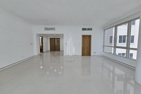 Apartament në Corniche Road, Abu Dhabi, Emiratet e Bashkuara Arabe 3 dhoma gjumi, 263.8 m2. № 535339 - Foto 4