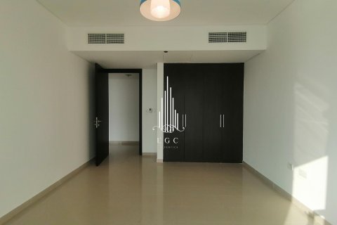 Apartment in Al Reem Island, Abu Dhabi, UAE 3 bedrooms, 223 sq.m. № 535340 - photo 14