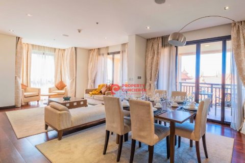 Apartmán v Palm Jumeirah, Dubai, SAE 2 spálne, 170 m2 č. 542140 - Fotografia 3