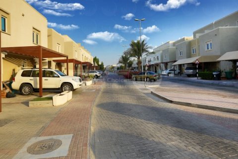 Al Reef, Abu Dhabi, UAE의 임대용 빌라 침실 3개, 225.2제곱미터 번호 410410 - 사진 18