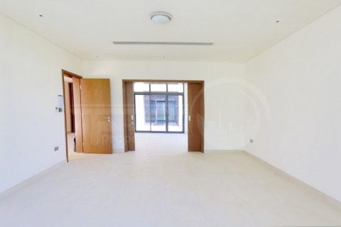 Vila na Yas Island, Abu Dhabi, UAE 5 spavaće sobe, 511.7 m2 Br. 410409 - Slika 4