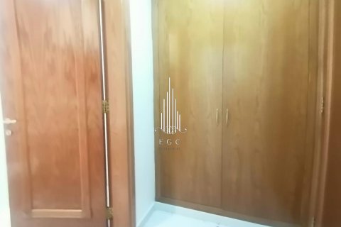 Apartemen di Al Khalidiya, Abu Dhabi, UEA 4 kamar tidur, 260.1 m2 nomor 572774 - foto 21