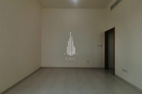 Apartemen di Al Khalidiya, Abu Dhabi, UEA 4 kamar tidur, 260.1 m2 nomor 572774 - foto 19