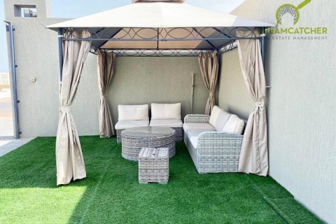 Villa zur Miete in Al Jazirah Al Hamra, Ras Al Khaimah, VAE 2 Schlafzimmer, 167.2 m2 Nr. 588789 - Foto 17