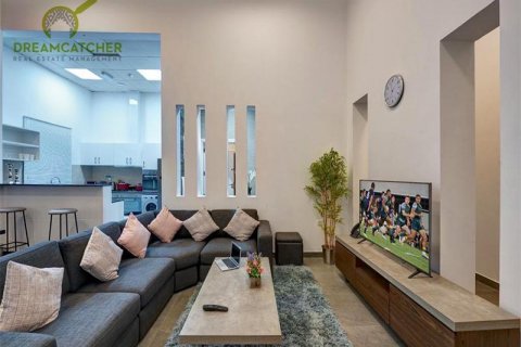 Villa zur Miete in Al Jazirah Al Hamra, Ras Al Khaimah, VAE 2 Schlafzimmer, 167.2 m2 Nr. 588789 - Foto 2