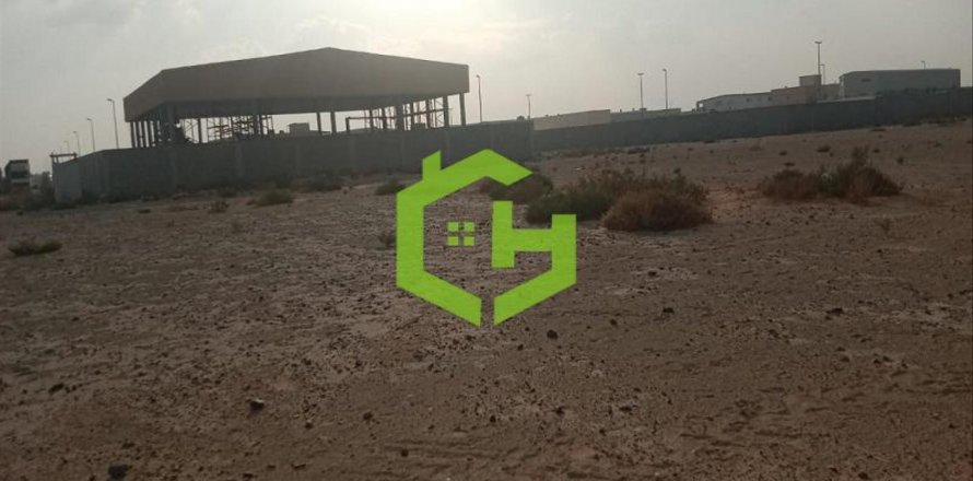 Maa asukohaga Al Sajaa, Sharjah, AÜE: 1858 m² Nr 616596