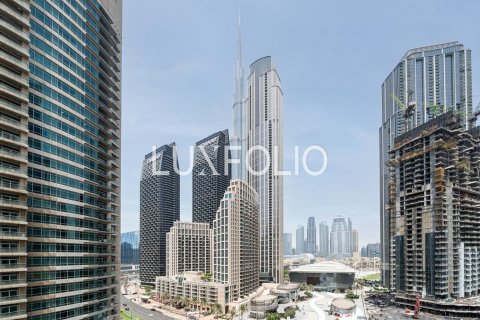 Apartemen di Downtown Dubai (Downtown Burj Dubai), Dubai, UEA 3 kamar tidur, 146 m2 nomor 627461 - foto 2