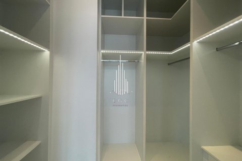 Apartmen di Corniche Road, Abu Dhabi, UAE 4 bilik tidur, 280.6 meter persegi № 482539 - foto 13