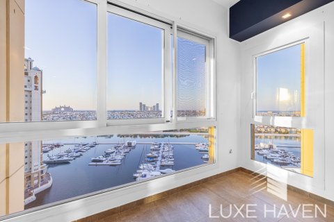 Wohnung in Palm Jumeirah, Dubai, VAE: 3 Schlafzimmer, 234.49 m2 Nr. 388262