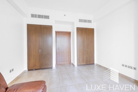 דירה להשכרה ב Palm Jumeirah, Dubai, איחוד האמירויות 3 חדרי שינה, 234.49 מ"ר, מספר 388262 - תמונה 12