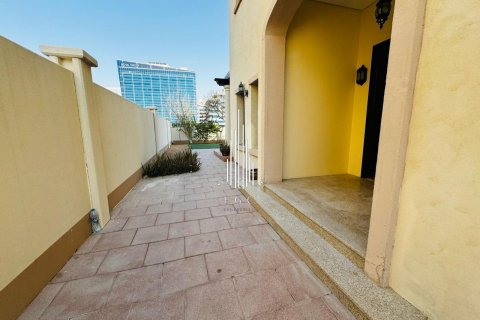 Al Salam Street, Abu Dhabi, संयुक्त अरब अमीरात में विला, 3 बेडरूम, 329.8 वर्ग मीटर, संख्या 533275