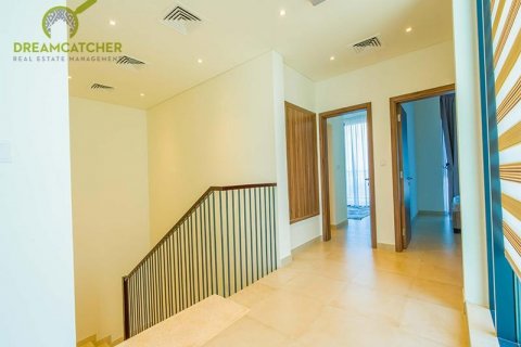 Řadový dům v Mina Al Arab, Ras Al Khaimah, SAE 3 ložnice, 222.3 m² Č.: 588747 - fotografie 20