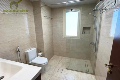 Apartment in Al Hamra Village, Ras Al Khaimah, UAE 2 bedrooms, 196.2 sq.m. № 588558 - photo 7