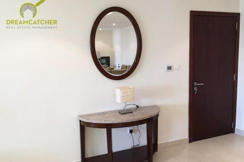 Apartment in Al Hamra Village, Ras Al Khaimah, UAE 2 bedrooms, 196.2 sq.m. № 588558 - photo 12