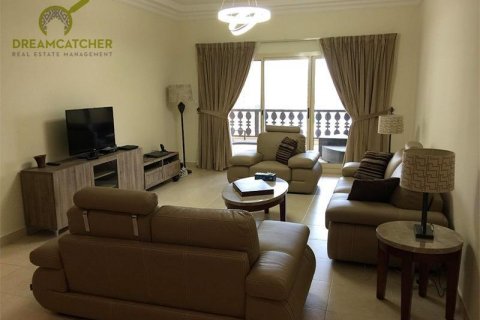 Apartment in Al Hamra Village, Ras Al Khaimah, UAE 2 bedrooms, 196.2 sq.m. № 588558 - photo 3