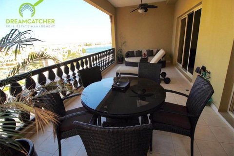 Apartment in Al Hamra Village, Ras Al Khaimah, UAE 2 bedrooms, 196.2 sq.m. № 588558 - photo 9