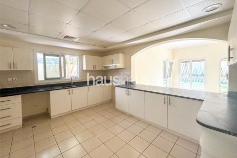 Villa Meadows, Dubaijā, AAE 6 istabas, 458 m2 Nr. 627000 - attēls 9