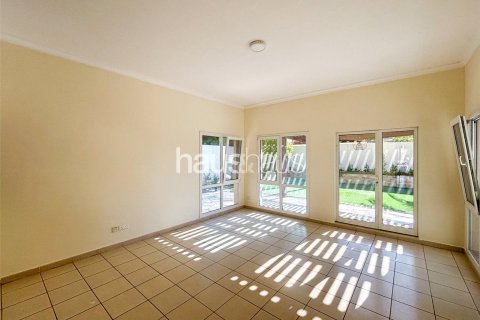 Villa Meadows, Dubaijā, AAE 6 istabas, 458 m2 Nr. 627000 - attēls 10