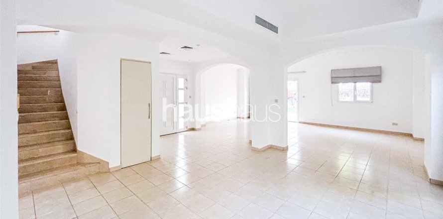 Villa sa Meadows, Dubai, UAE 3 silid-tulugan, 320 sq.m. № 626999