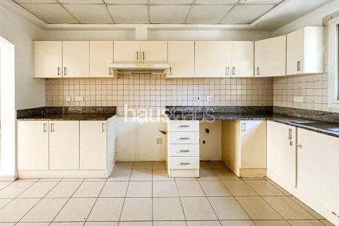 Villa sa Meadows, Dubai, UAE 3 silid-tulugan, 320 sq.m. № 626999 - larawan 4