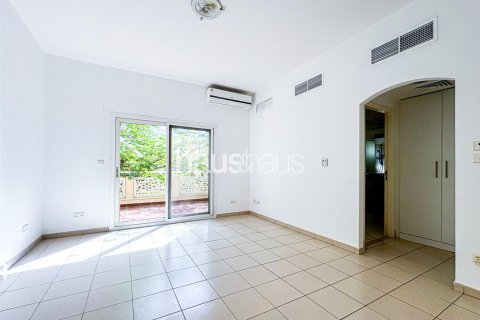 Villa sa Meadows, Dubai, UAE 3 silid-tulugan, 320 sq.m. № 626999 - larawan 5