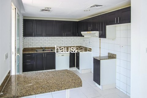 Villa itt: The Springs, Dubai, EAE, 3 hálószoba, 228 m², azonosító: 626988