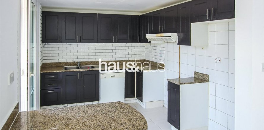 Villa i The Springs, Dubai, Emiratene 3 soverom, 228 kvm nr. 626988