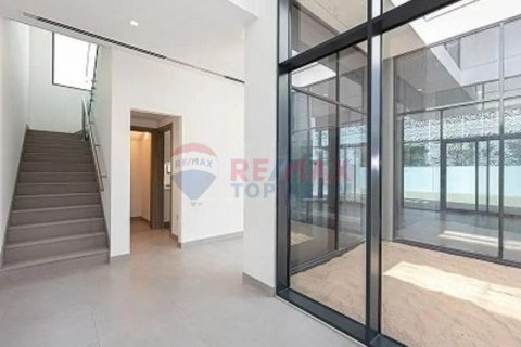 Huvila Al Furjan, Dubai, Arabiemiraatit 4 makuuhuonetta, 547.9 m2 № 537017 - kuva 3