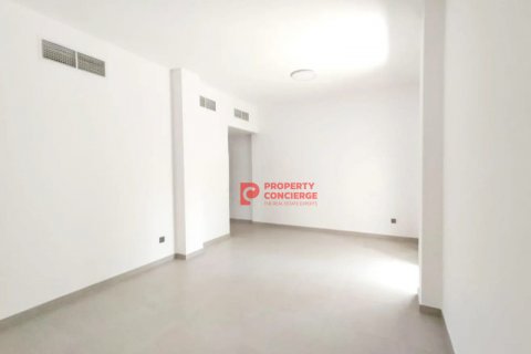 Apartman u gradu The Gardens, Dubai, UAE 2 spavaće sobe, 94 m2 Br. 542223 - Slika 2