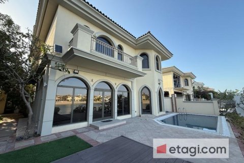 Villa i Palm Jumeirah, Dubai, UAE 4 sovrum, 657.8 kvm Nr. 585743