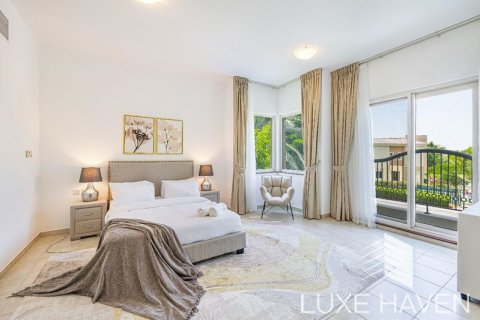 Villa in affitto a Dubai Sports City, Dubai, EAU 6 camere da letto, 623.29 mq. № 379793 - foto 11