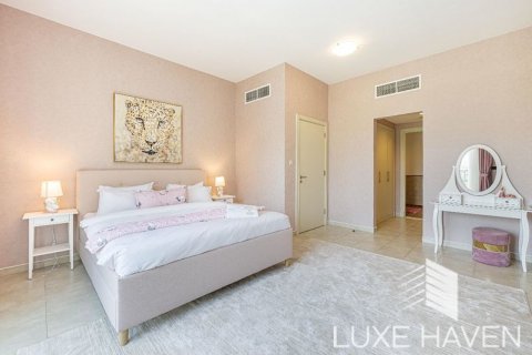 Villa in affitto a Dubai Sports City, Dubai, EAU 6 camere da letto, 623.29 mq. № 379793 - foto 10