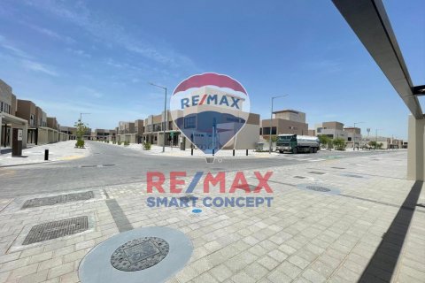 Casa urbana para venda em Al Salam Street, Abu Dhabi, EAU 2 quartos, 107.5 m2 № 534505 - foto 10