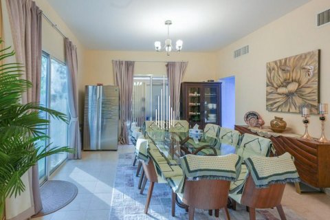 Villa Abu Dhabijā, AAE 4 istabas, 253.6 m2 Nr. 544446 - attēls 5