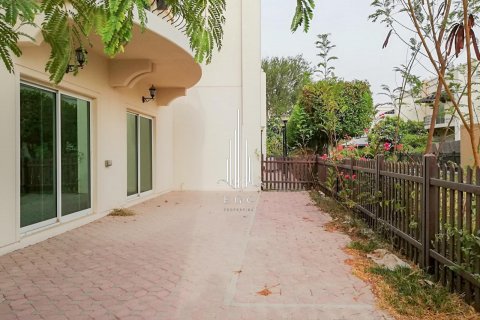 Villa Abu Dhabijā, AAE 4 istabas, 253.6 m2 Nr. 544446 - attēls 17