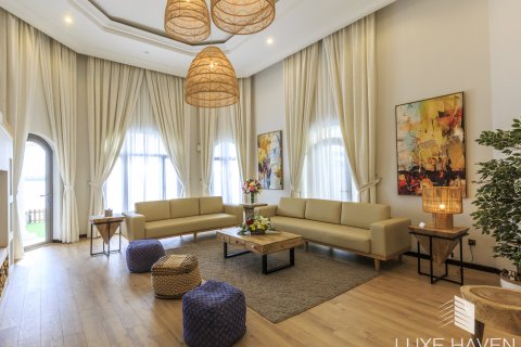 וילה להשכרה ב Palm Jumeirah, Dubai, איחוד האמירויות  4 חדרי שינה, 622.36 מ"ר, מספר 422699 - תמונה 3