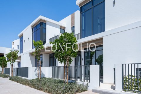 Kaupunkipientalo Arabian Ranches 3, Dubai, Arabiemiraatit 3 makuuhuonetta, 205 m2 № 627435 - kuva 12