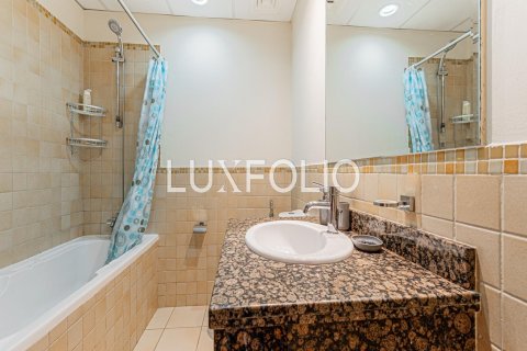 Appartement à vendre à  Jumeirah Beach Residence, Dubai, EAU 2 chambres, 120 m2 № 627438 - photo 18