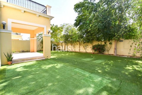Vilë në Jumeirah Park, Dubai, Emiratet e Bashkuara Arabe 4 dhoma gjumi, 386 m2. № 626432 - Foto 3