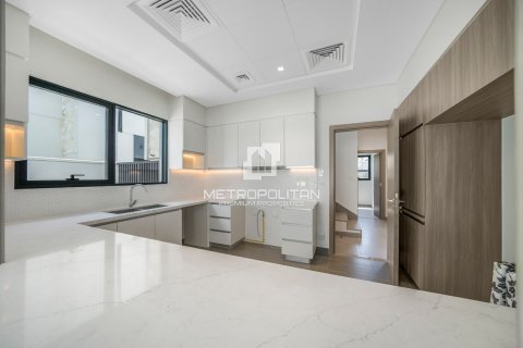 Vila di Al Furjan, Dubai, UAE 4 bilik tidur, 575 meter persegi № 593675 - foto 12