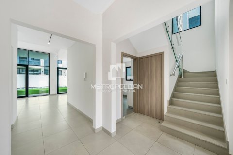 Vila di Al Furjan, Dubai, UAE 4 bilik tidur, 575 meter persegi № 593675 - foto 14