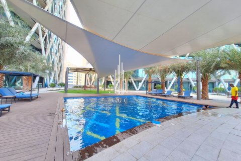 Apartament de închiriat în Tourist Club Area, Abu Dhabi, EAU 2 dormitoare, 135.6 mp.  №535121 - poză 24