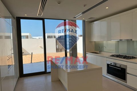 Villa til salgs i Abu Dhabi, Emiratene 4 soverom, 989.2 kvm Nr. 595707 - Foto 3