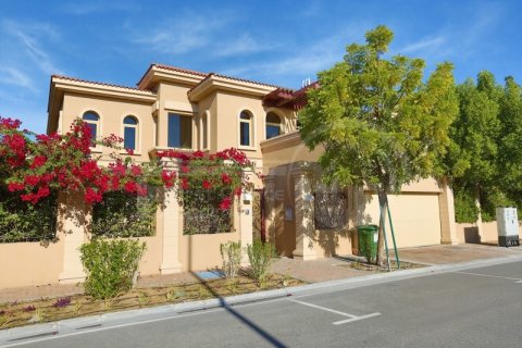 ویلا برای فروش در  Al Raha Golf Gardens، Abu Dhabi، امارات متحده عربی  5 خوابه ، 501 متر مربع ، شماره 407552 - تصویر 2