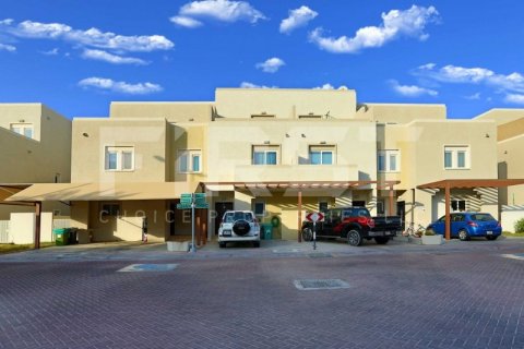 Vila v Al Reef, Abu Dhabi, SAE 4 ložnice, 265.5 m² Č.: 407234