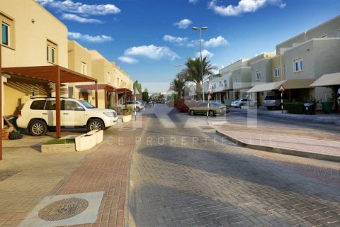 Βίλα σε Al Reef, Abu Dhabi, ΗΑΕ 4 υπνοδωμάτια, 265.5 τ.μ. Αρ. 407234 - φωτογραφία 14
