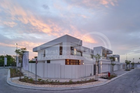 Vilë në Yas Island, Abu Dhabi, Emiratet e Bashkuara Arabe 5 dhoma gjumi, 511.7 m2. № 407230 - Foto 14